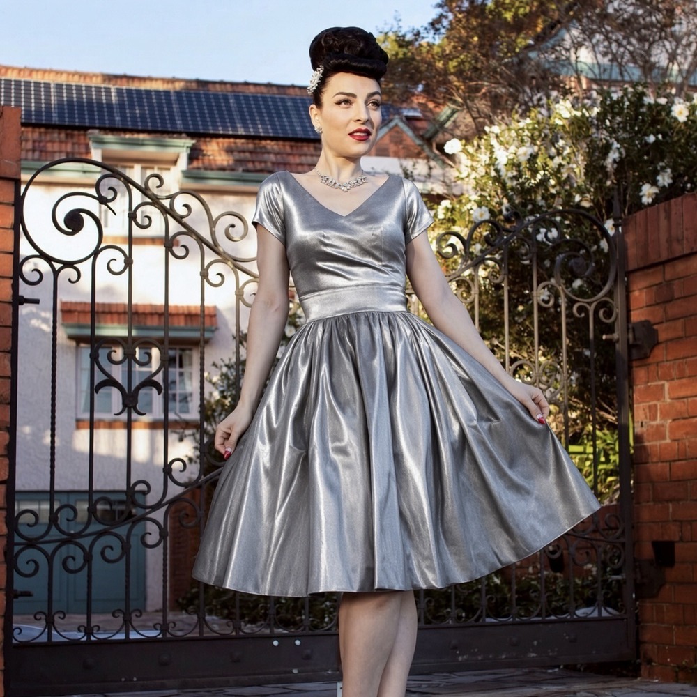 Pinup Couture Ava Swing Party Dress Metallic Pewter Stretch Retro Whimsigoth L